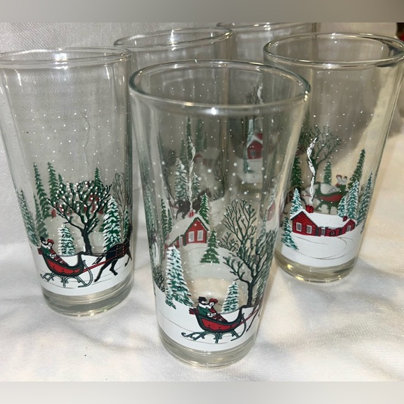 5 Winter Scene.. Holiday highballs. Vintage, KIG Indonesia. 6” tall 3” wide. - Picture 6 of 12